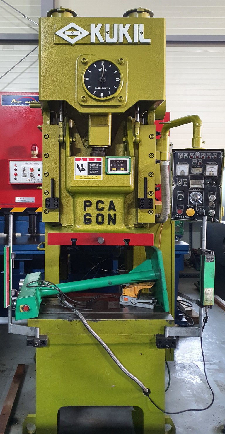 CS프레스 60톤 국일정공