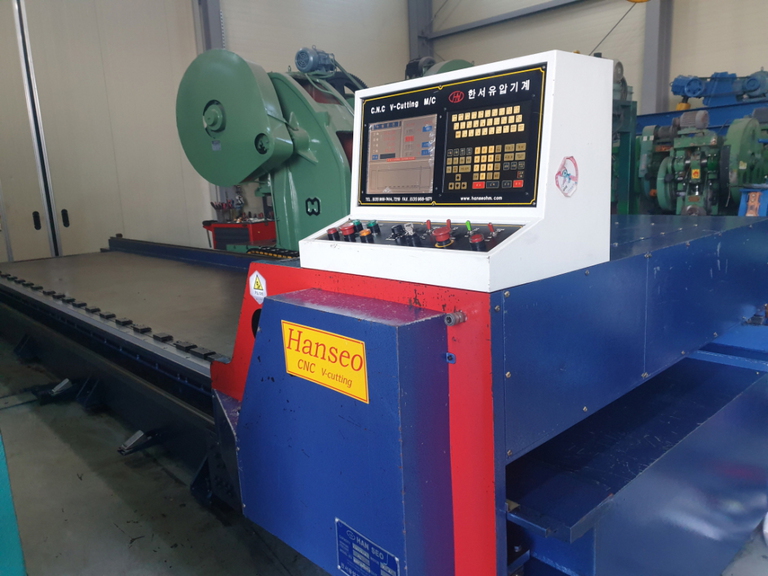 CNC V컷팅기  5m 한서기계
